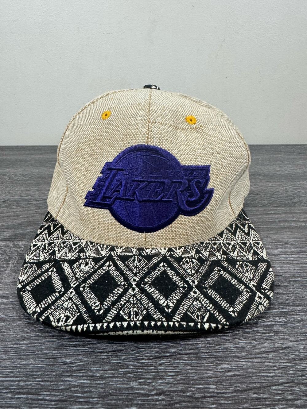 Mitchell & Ness Los Angeles Lakers NBA Rare Color Geometric Snapback Hat USED